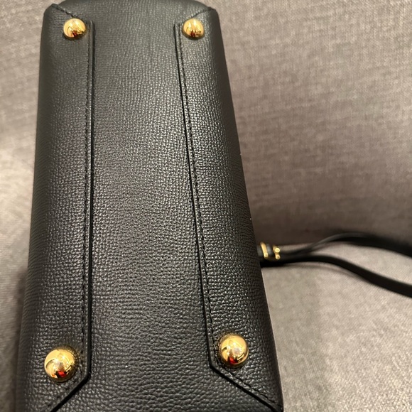 Burberry  banner - Picture 8 of 11